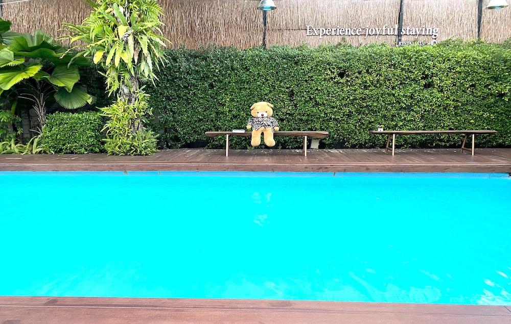 Crystal Jade Hotel Rayong Zewnętrze zdjęcie